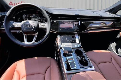 Glacier White Metallic 2026 Audi Q7 45 Premium