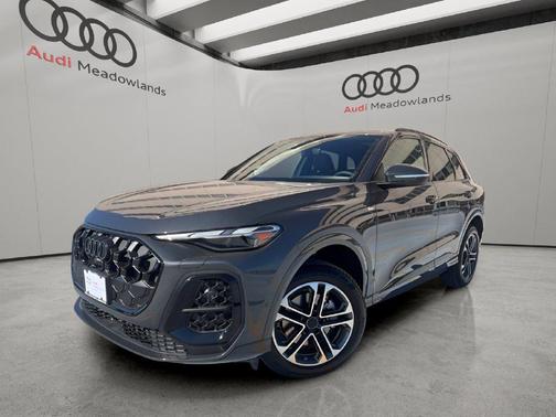 Tambora Gray Metallic 2026 Audi Q5 Premium TFSI quattro S tronic