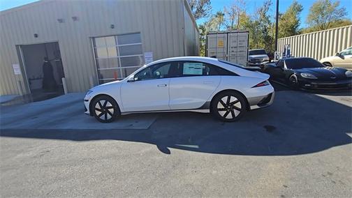 2025 Hyundai IONIQ 6 SE