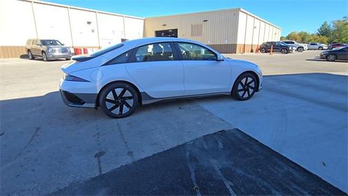 2025 Hyundai IONIQ 6 SE