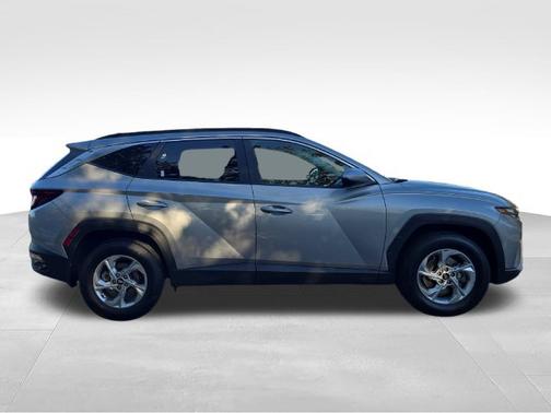 Shimmering Silver 2024 Hyundai TUCSON SEL