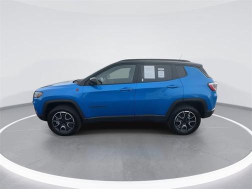 2024 Jeep Compass Trailhawk