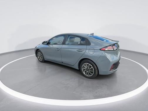 2021 Hyundai IONIQ EV SE
