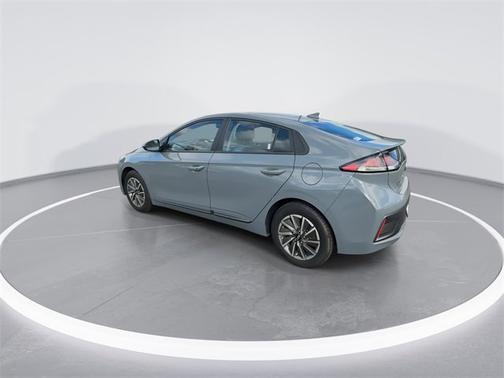 2021 Hyundai IONIQ EV SE