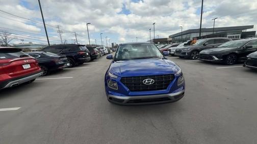 2022 Hyundai VENUE SE