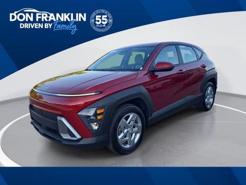 Ultimate Red Metallic 2025 Hyundai KONA SE