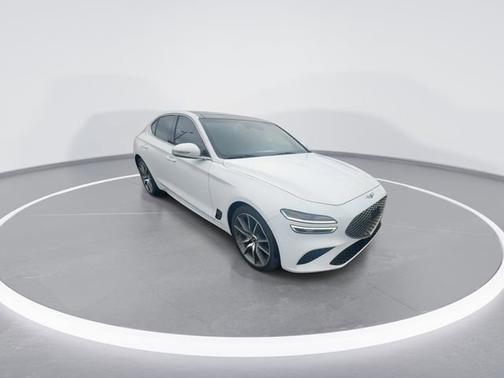 Alta White 2022 Genesis G70 2.0T