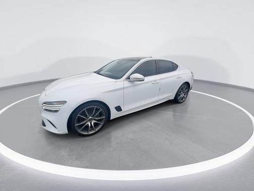 Alta White 2022 Genesis G70 2.0T