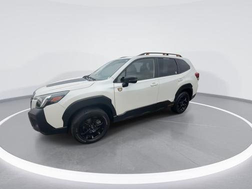 Crystal White Pearl 2023 Subaru Forester Wilderness