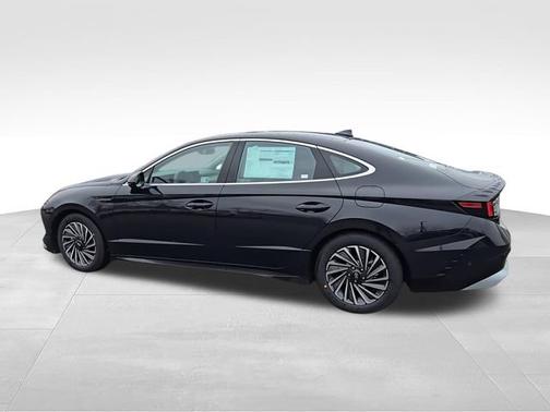 Carbon Blue 2025 Hyundai SONATA Hybrid Limited