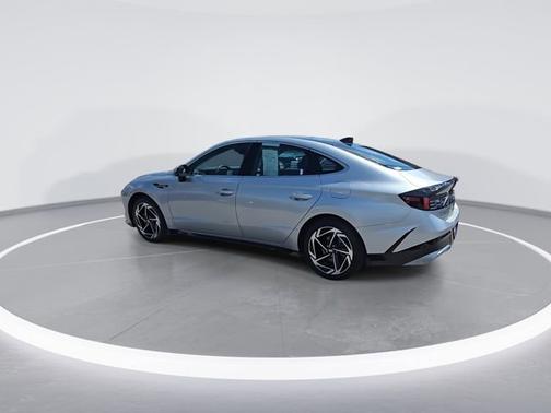Aero Silver 2024 Hyundai SONATA SEL