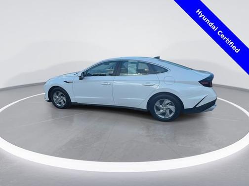 2025 Hyundai SONATA SE