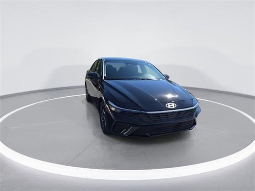 2025 Hyundai ELANTRA HEV SEL Sport