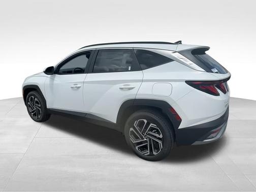 Serenity White Pearl 2026 Hyundai TUCSON SEL Plus