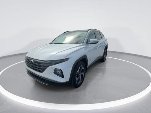 White Pearl 2024 Hyundai TUCSON Limited