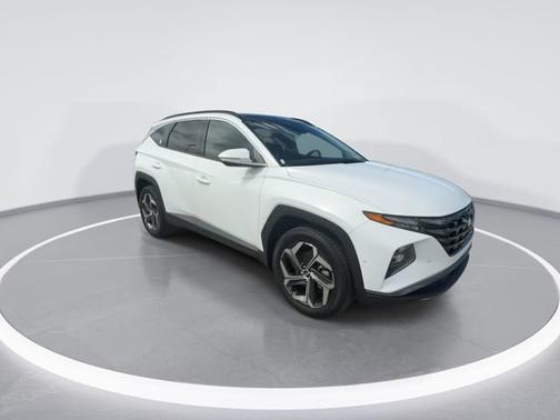 White Pearl 2024 Hyundai TUCSON Limited