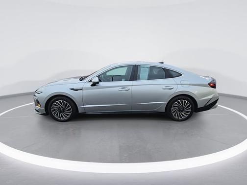 2024 Hyundai SONATA Hybrid SEL