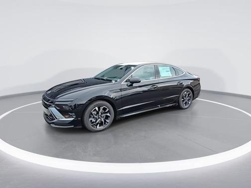 Abyss Black 2025 Hyundai SONATA SEL