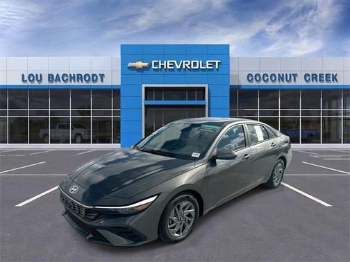 2024 Hyundai ELANTRA SEL