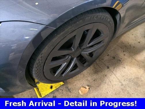 2022 Tesla Model S Base