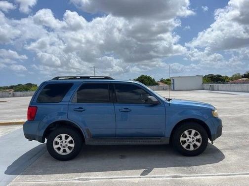 2009 Mazda Tribute i Sport