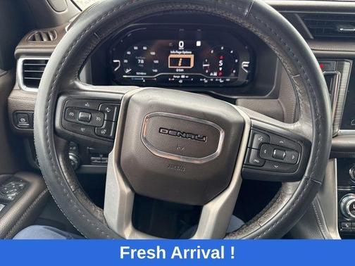 White Frost 2022 GMC Yukon XL Denali