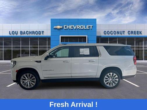 White Frost 2022 GMC Yukon XL Denali