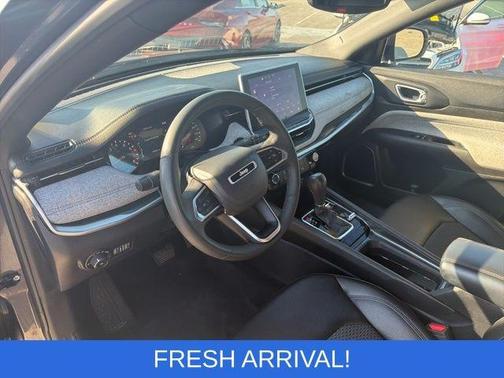 Metallic 2024 Jeep Compass Latitude