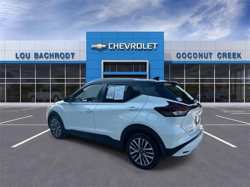 2022 Nissan Kicks SV