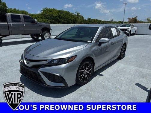 2024 Toyota Camry SE