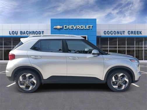 2023 Hyundai VENUE SEL