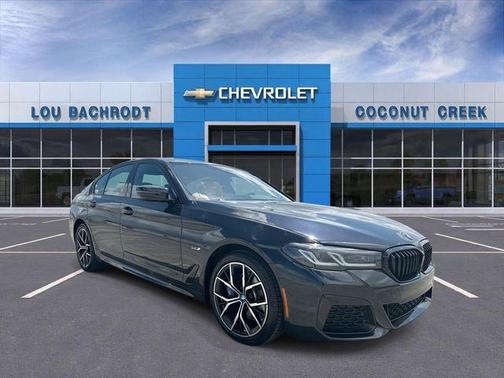 Carbon Black Metallic 2023 BMW 530e 530e