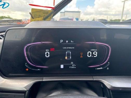 Gray 2024 Kia Telluride S