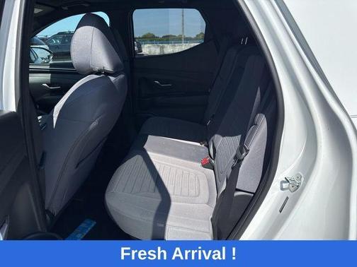 White 2024 Hyundai SANTA CRUZ 2.5L SEL