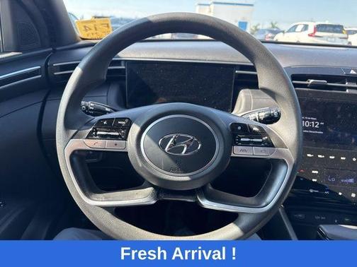 White 2024 Hyundai SANTA CRUZ 2.5L SEL