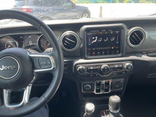 2023 Jeep Gladiator Overland