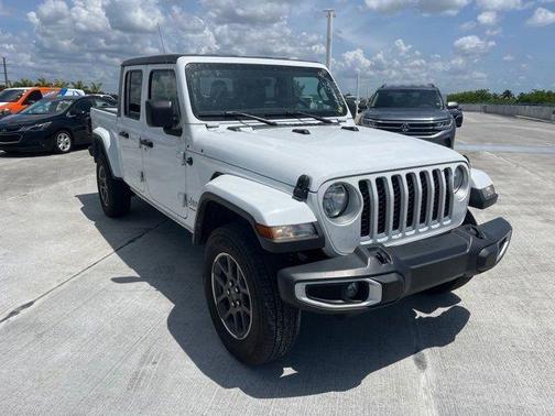 2023 Jeep Gladiator Overland