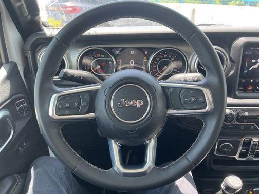 2023 Jeep Gladiator Overland