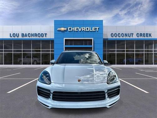 2023 Porsche Cayenne Platinum Edition