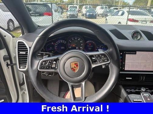 2023 Porsche Cayenne Platinum Edition