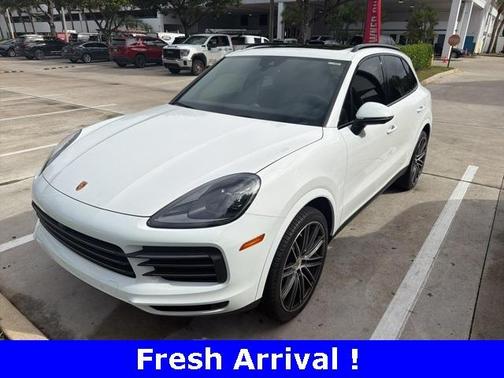 2023 Porsche Cayenne Platinum Edition