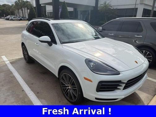2023 Porsche Cayenne Platinum Edition
