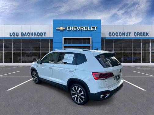 2024 Volkswagen Taos 1.5T SE