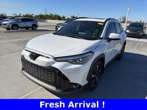 2024 Toyota Corolla Cross Hybrid XSE