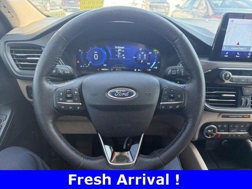 2020 Ford Escape Titanium Hybrid