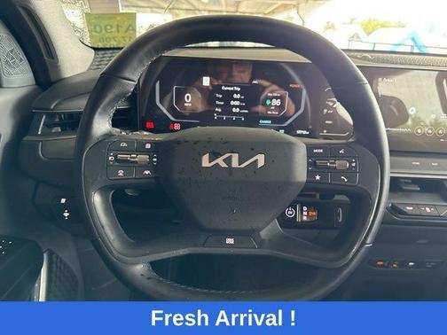 Ivory Silver 2024 Kia EV9 Light Long Range