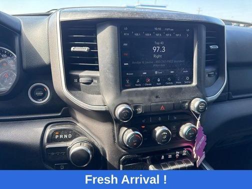 Bright White Clearcoat 2020 RAM 1500 Big Horn