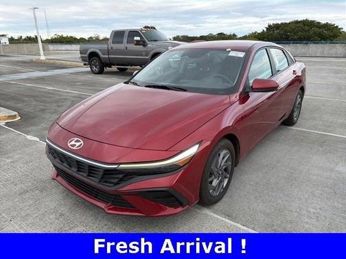 2024 Hyundai ELANTRA SEL