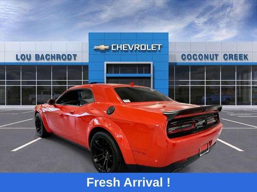 Go Mango! 2021 Dodge Challenger R/T Scat Pack