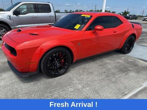 Go Mango! 2021 Dodge Challenger R/T Scat Pack